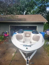 2000 Yamaha Boats LST1200Y