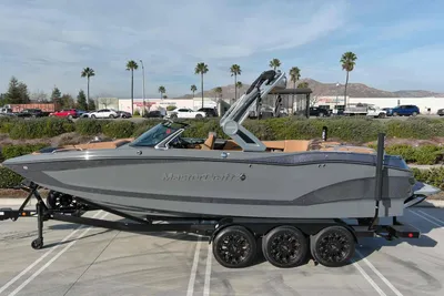 2023 MasterCraft X24