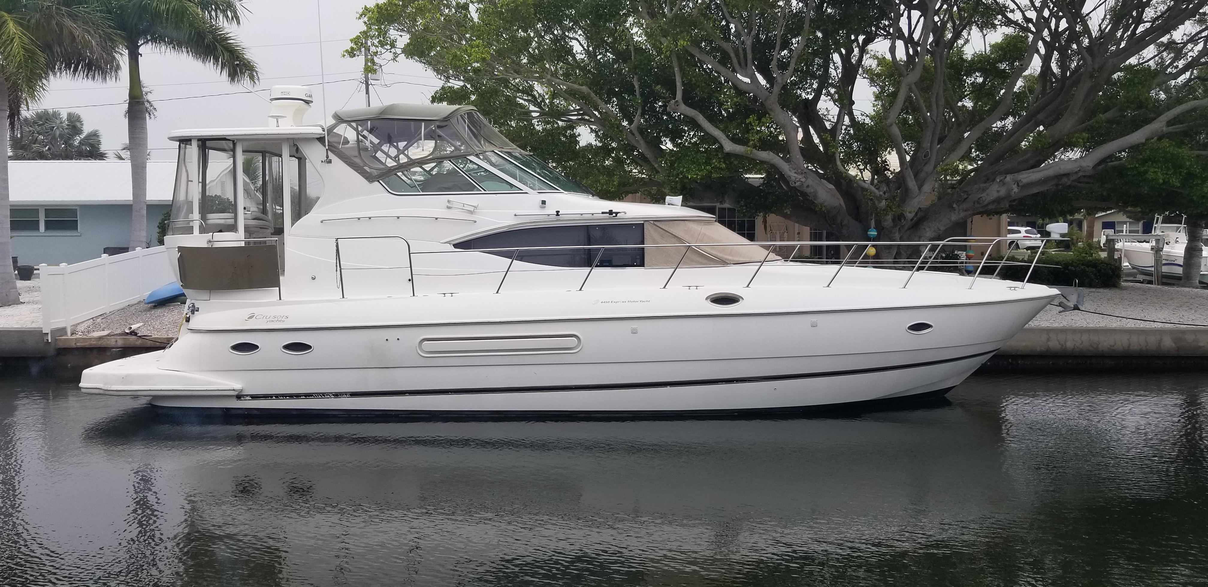 4450 cruisers yacht for sale