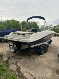 2007 Sea Ray 230 Select