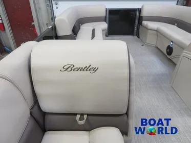 2024 Bentley Pontoons LE 200 Cruise Pontoon & Honda 4-Stroke EFI