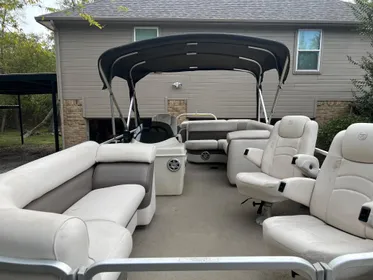 2011 Premier 220 SunSation