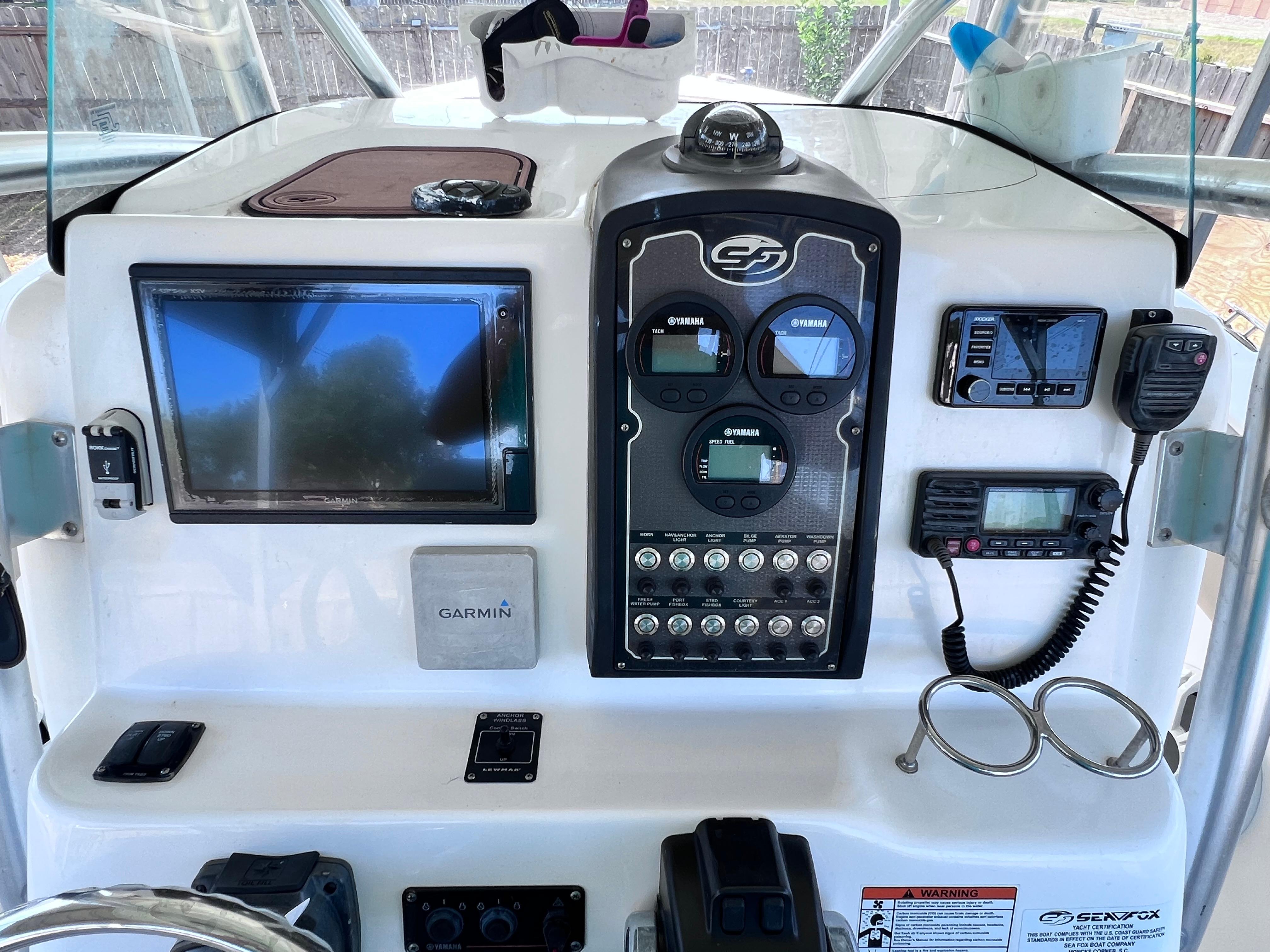 2018 Sea Fox 266 Commander