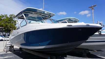 2024 Crownline 260 DC