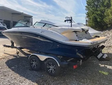 2023 Sea Ray SPX 190