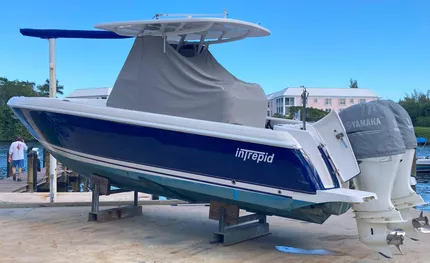 2015 Intrepid 245 Center Console