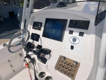 2015 Intrepid 245 Center Console