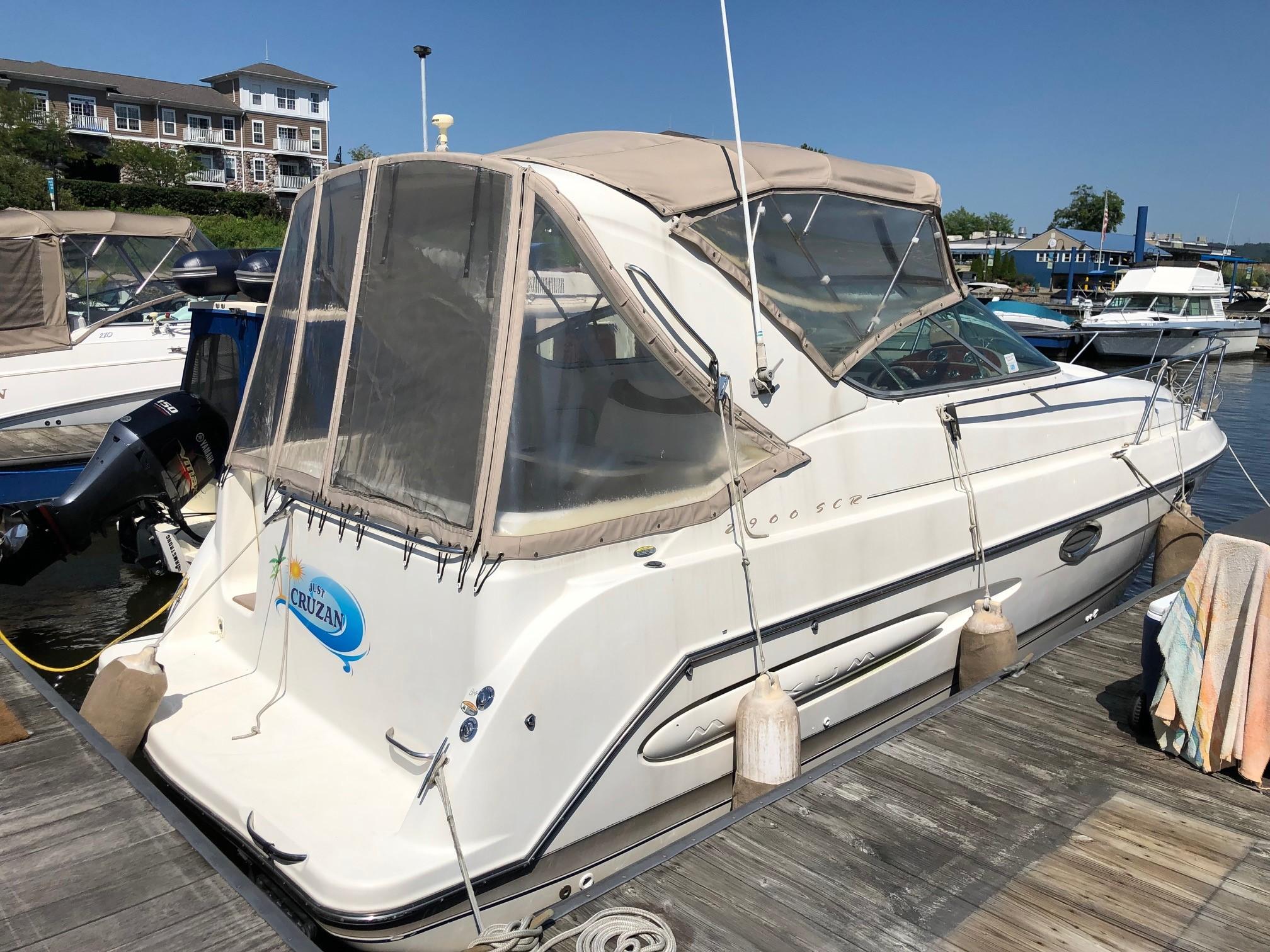 2001 Maxum 2900 SCR