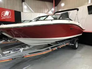 2023 Bayliner VR5