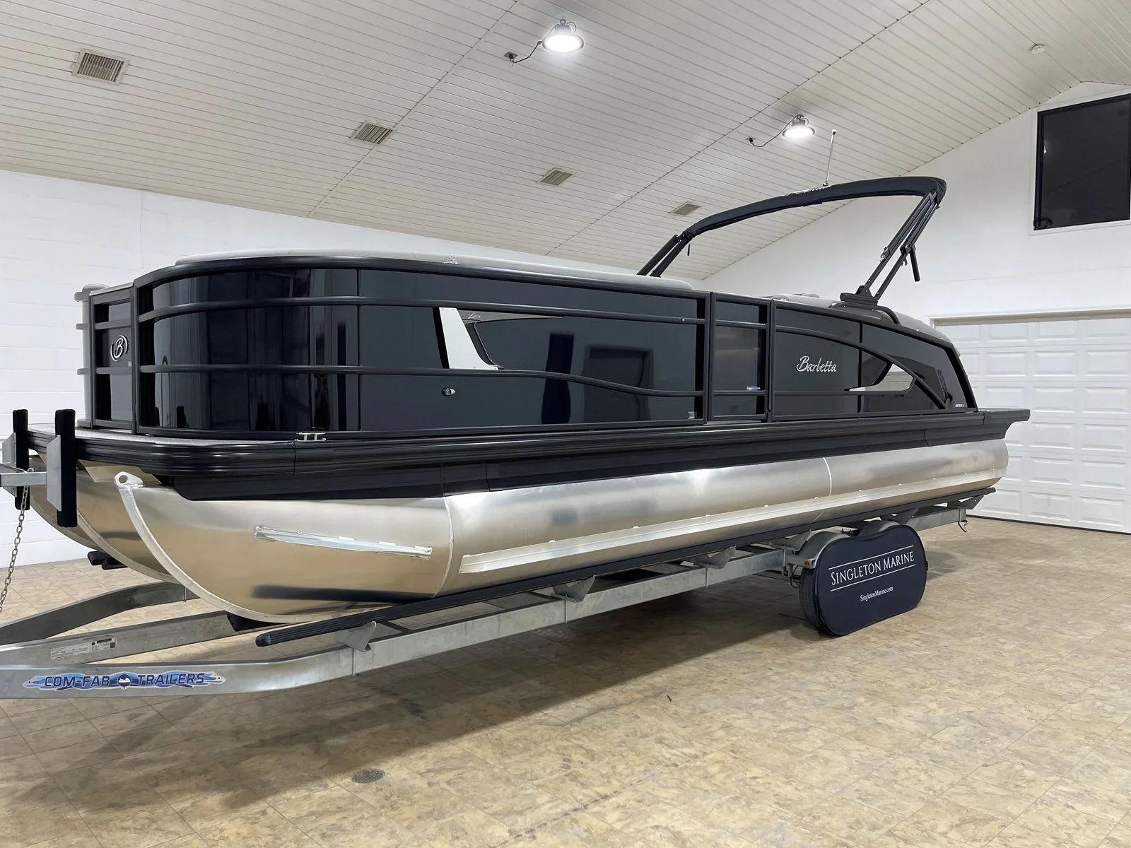 Shop New 2024 Barletta L25U For Sale In Dadeville | BoatTrader