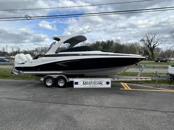 2023 Crownline Boats E305 XS