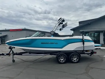 2023 MasterCraft NXT22