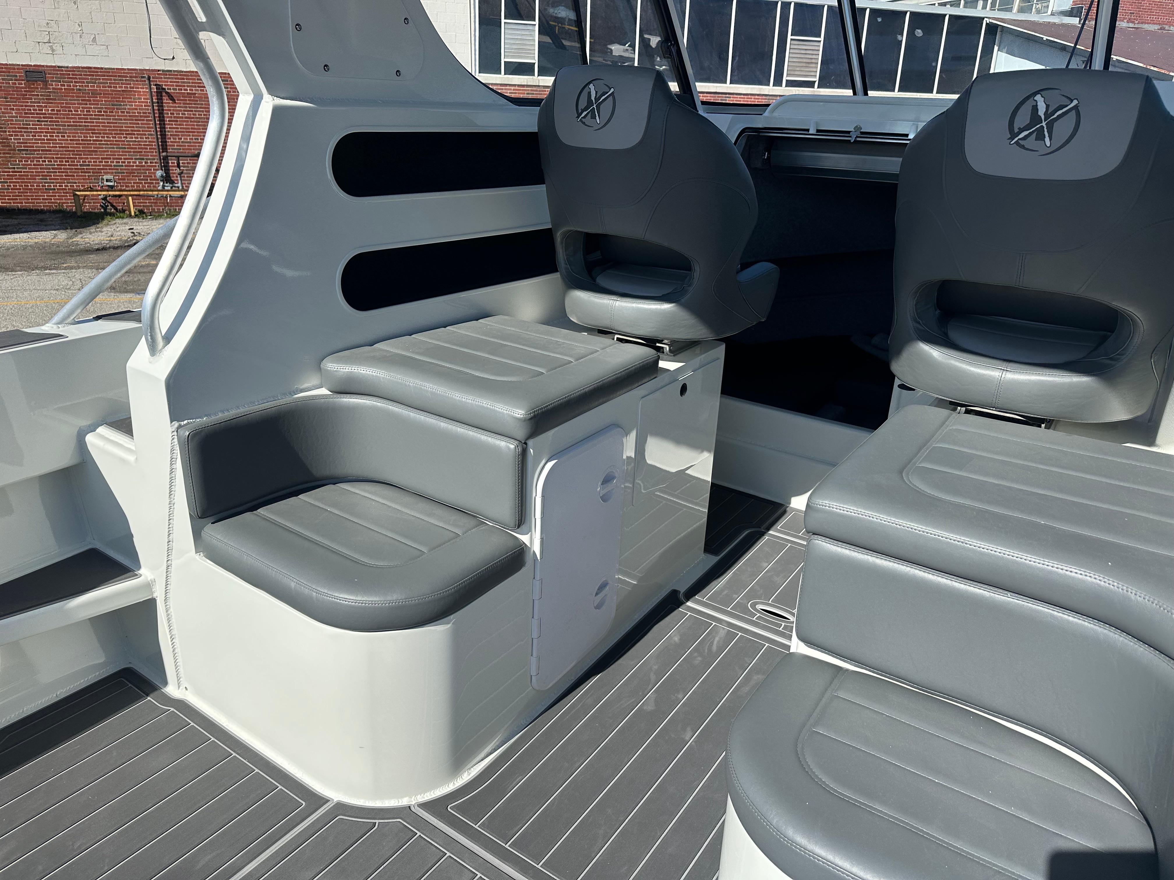 Curved Seating 2024 Extreme Boats 795 Walk Around 26' for Sale by Parma Marine
