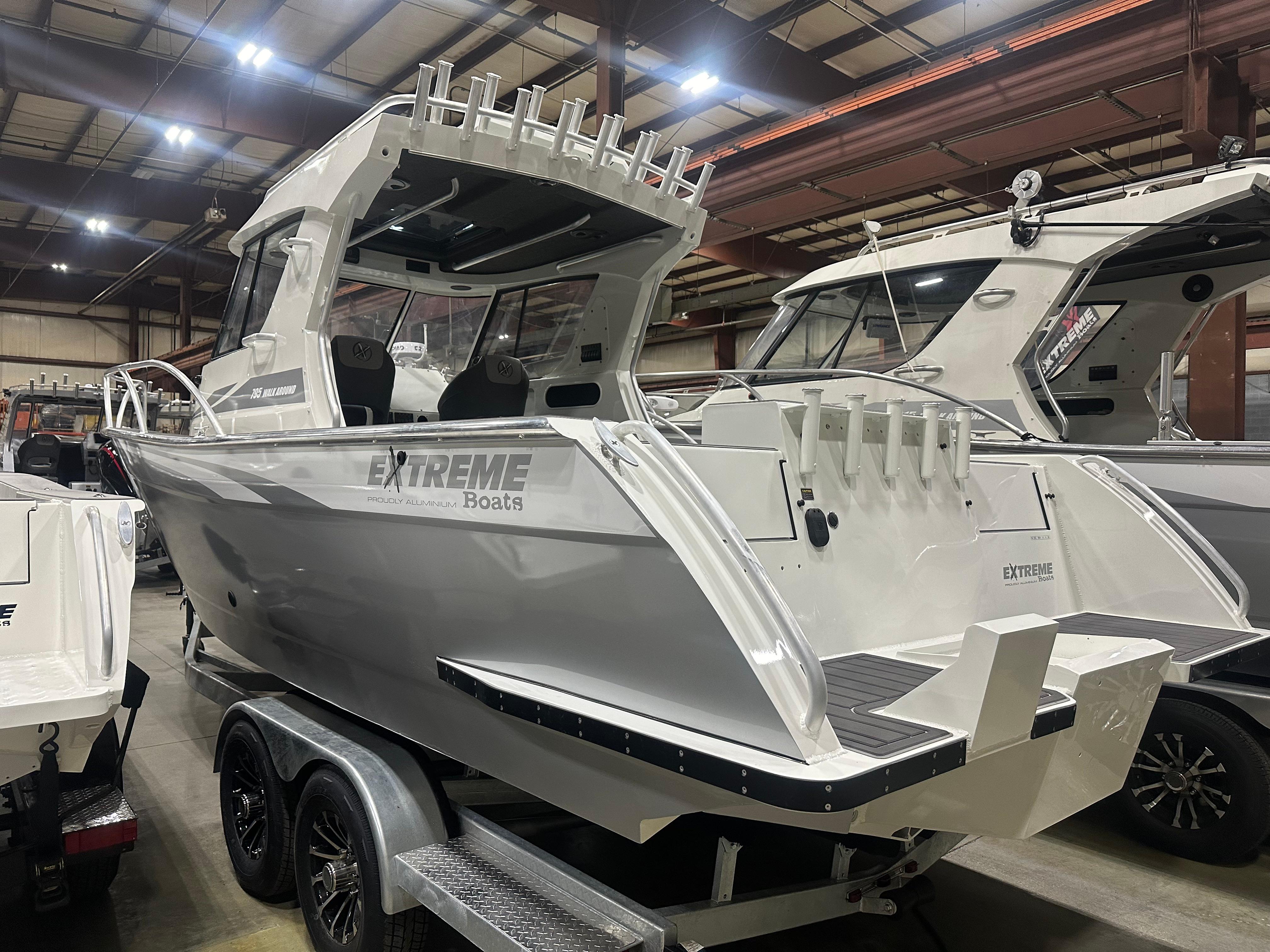 Side View of 2024 Extreme Boats 795 Walk Around 26'