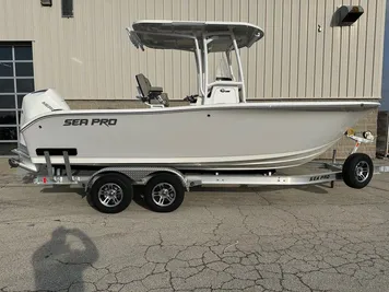 2024 Sea Pro 222 Center Console