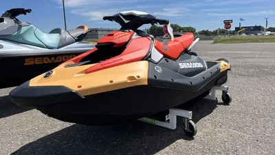 2024 Sea-Doo Waverunner SPARK 3UP 90HP BASE - SUNRISE ORANGE/DRAGON RED