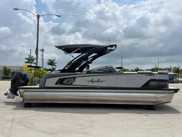 2023 Avalon 2585 Avalon Excalibur LTD, Tri Toon, High Performance, Mercury Racing 400R