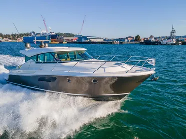 2015 Tiara Yachts 4400 Coupe