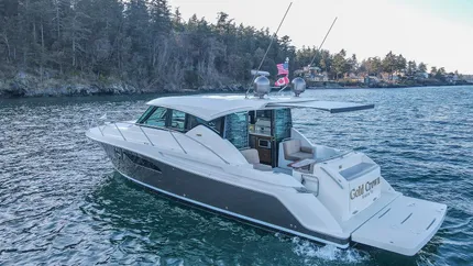 2015 Tiara Yachts 4400 Coupe