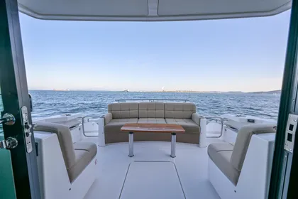 2015 Tiara Yachts 4400 Coupe