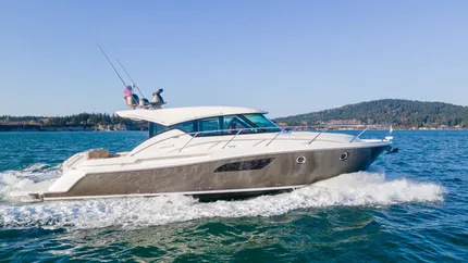 2015 Tiara Yachts 4400 Coupe