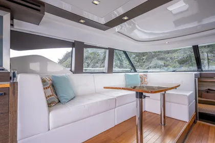 2015 Tiara Yachts 4400 Coupe