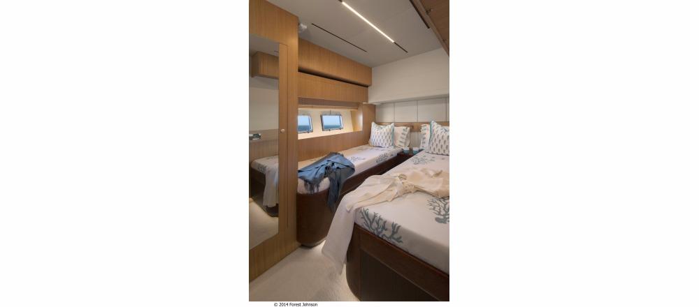 Manufacturer Provided Image Of This Boat New: Dyna Yachts 60 Twin Cabin