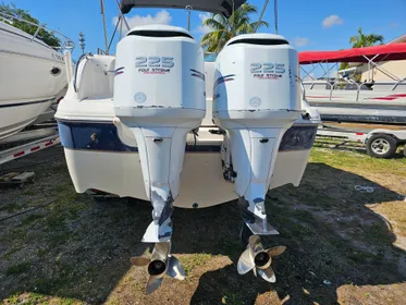 2004 Hurricane SunDeck 260 OB