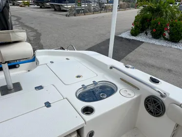 2017 Sea Chaser 26 LX