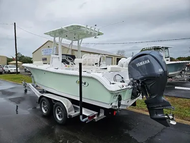 2024 Sea Hunt Ultra 219