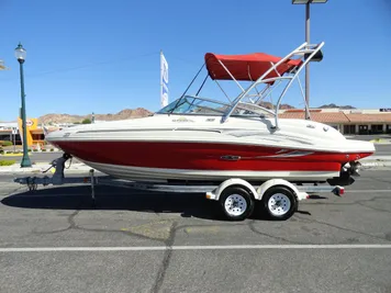 2005 Sea Ray 200 Sundeck