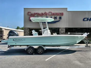 2024 Robalo 246 Cayman