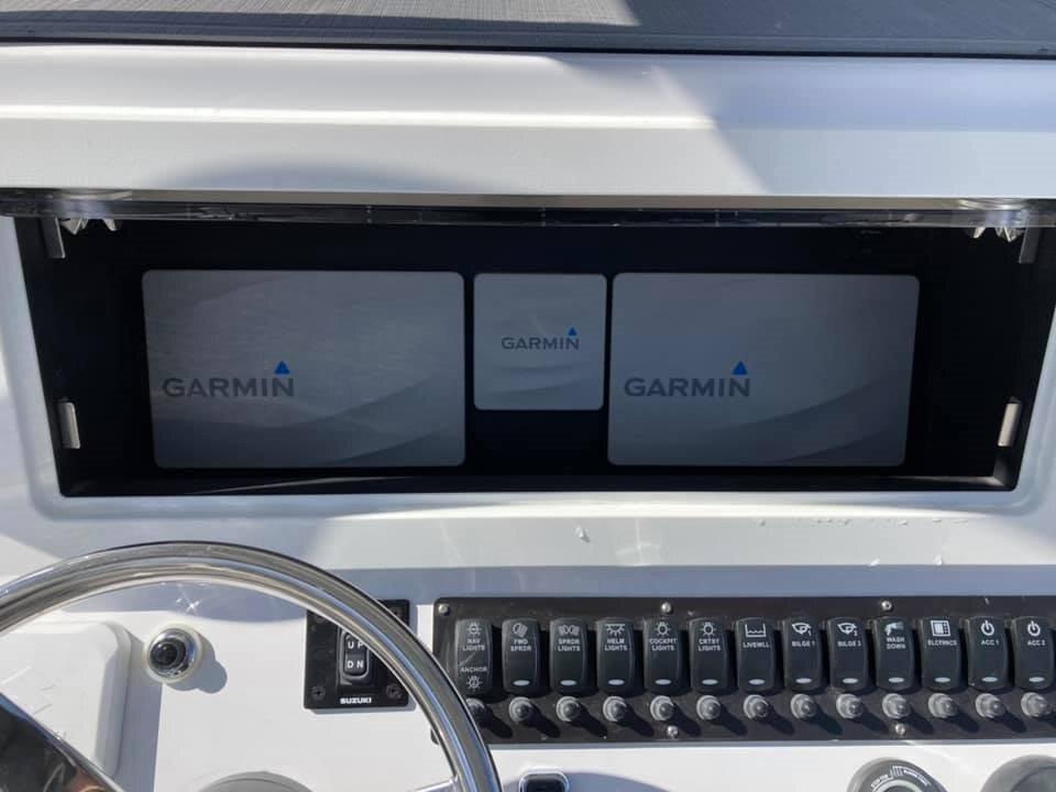 Garmin Electronics Auto Pilot / Radar / GPS