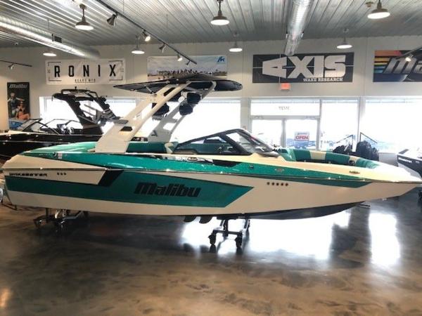 New 2020 Malibu 23 Mxz 60073 Round Lake Boat Trader