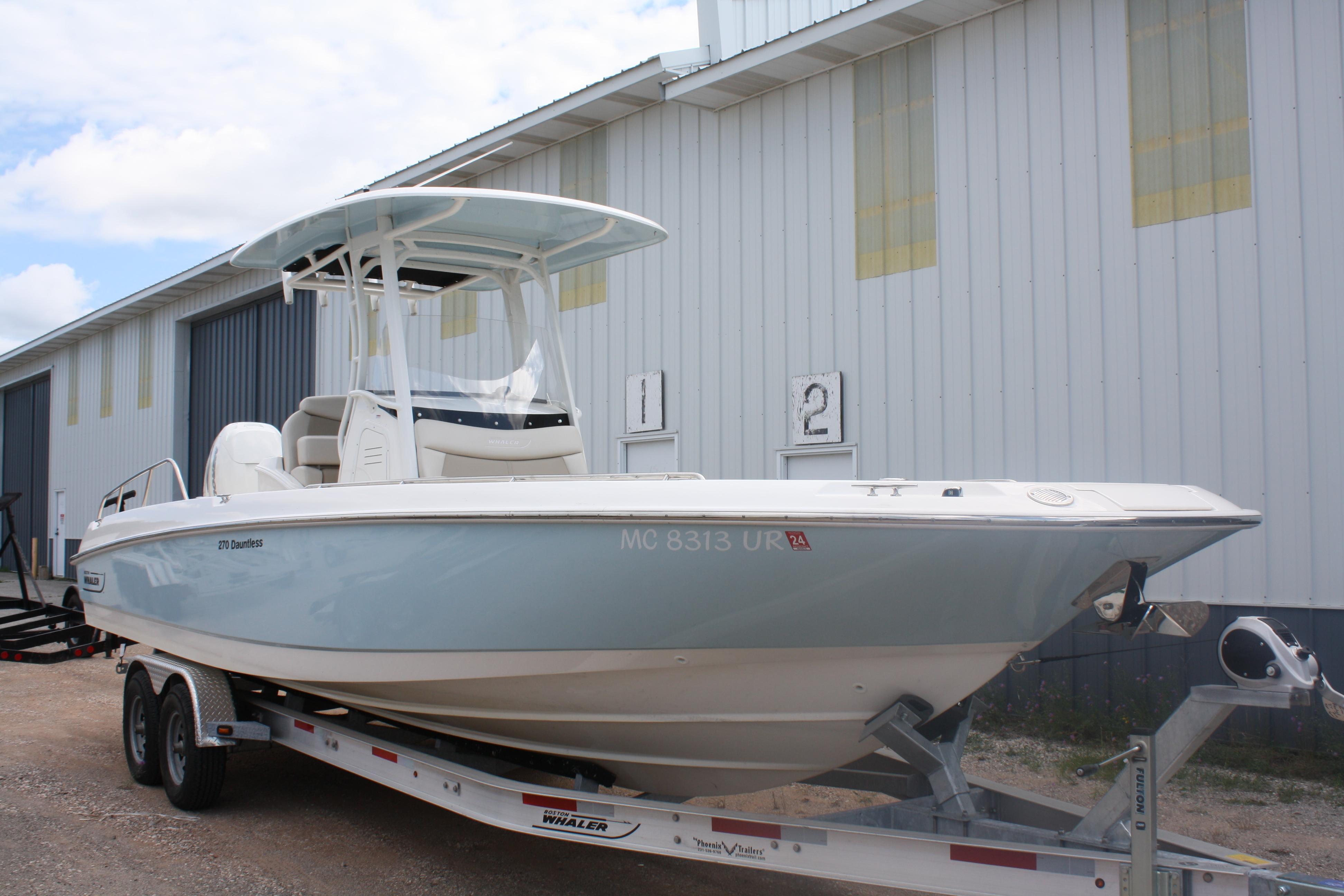 2021 Boston Whaler 270 Dauntless