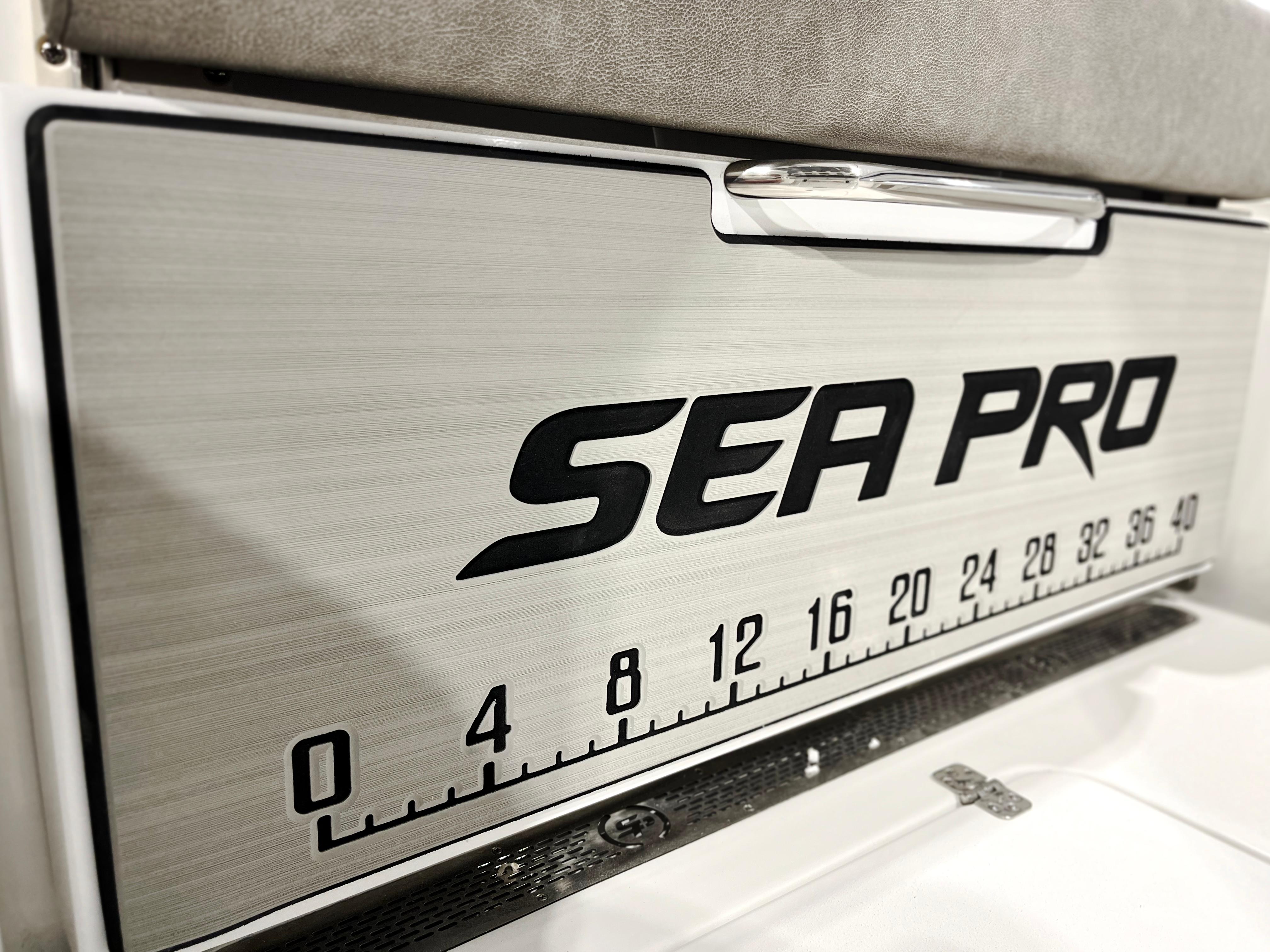 2024 Sea Pro 242 DLX