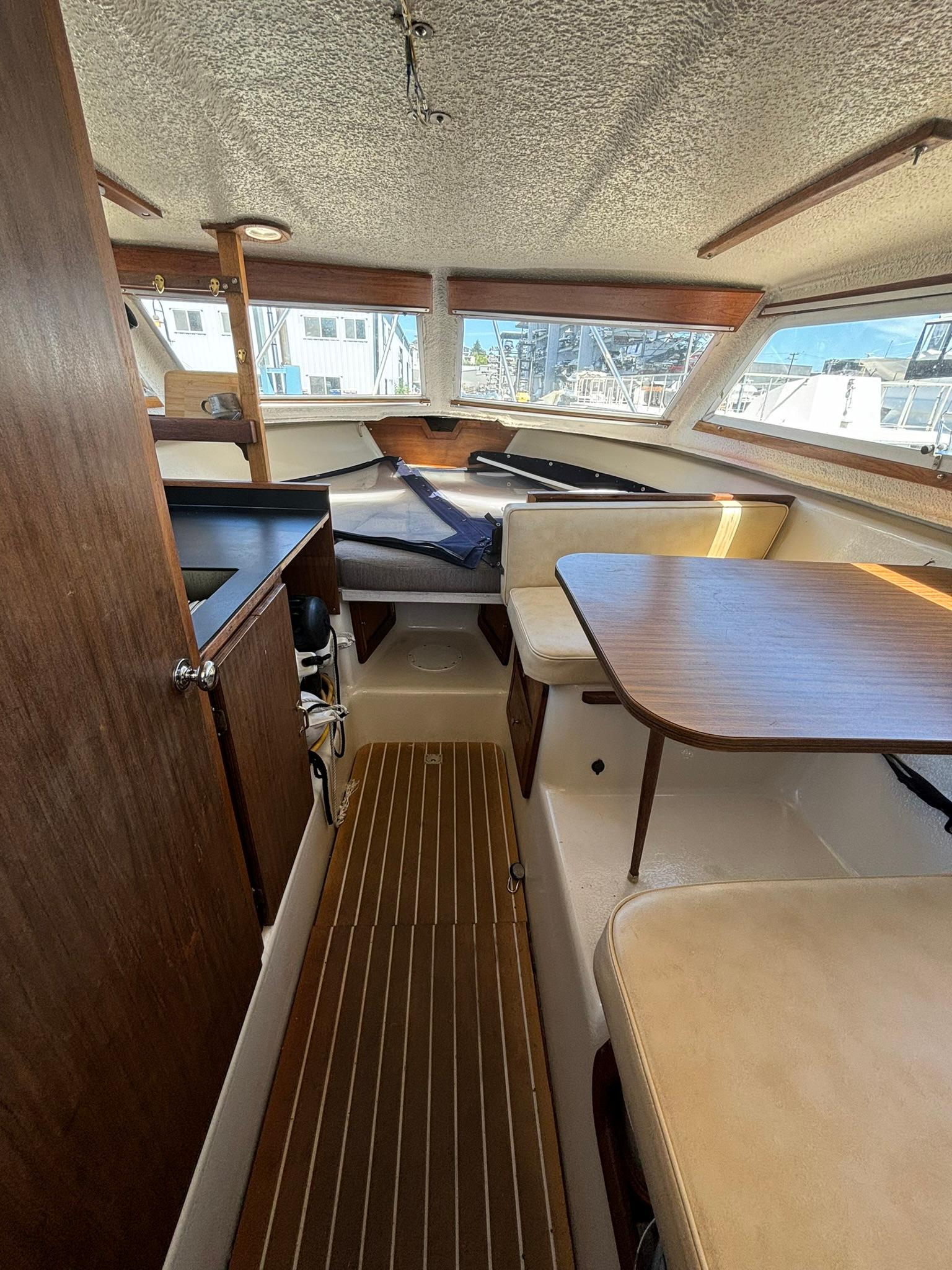 Used 1976 Chris-Craft Express Hardtop, 98107 Seattle - Boat