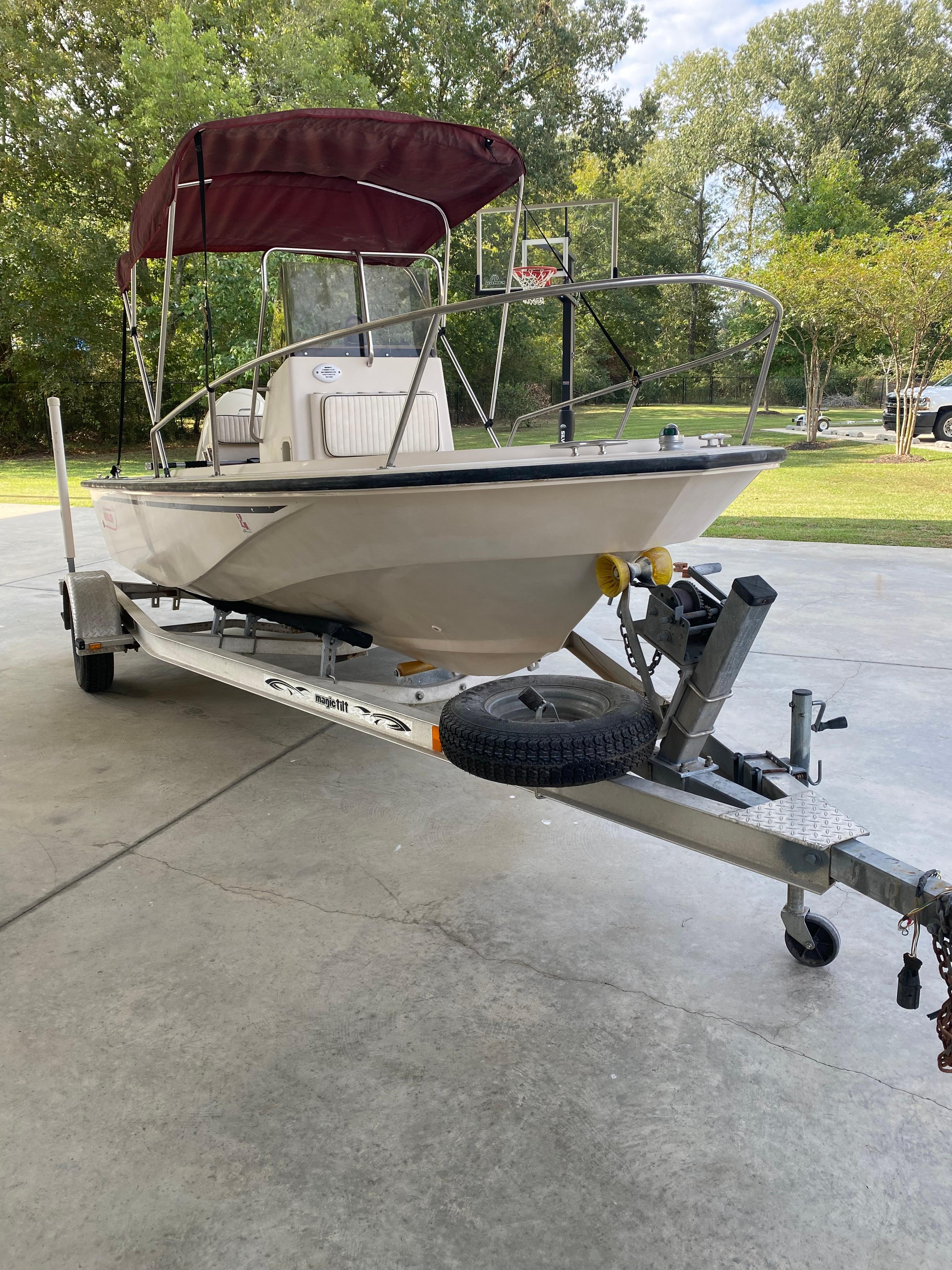 1995 Boston Whaler 17 Foot Outrage