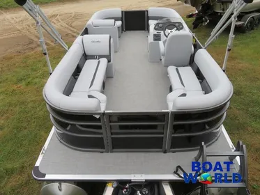 2024 Bentley Pontoons LE 200 CW Quad Lounge Pontoon & Honda 4-Stroke EFI