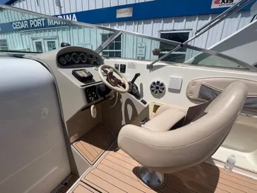 2002 Rinker Fiesta Vee 270