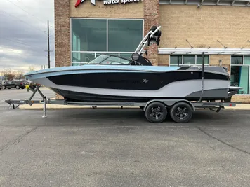 2023 MasterCraft XT24