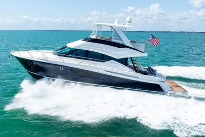 2015 Tiara Yachts 50 Flybridge