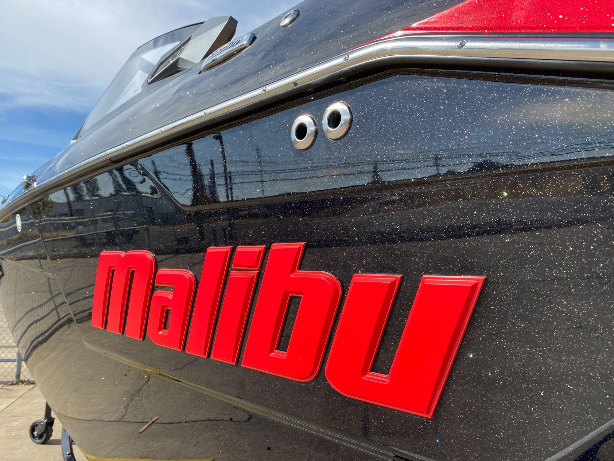 2023 Malibu M240