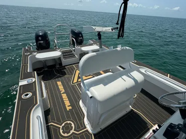 2014 Twin Vee 26 Center Console