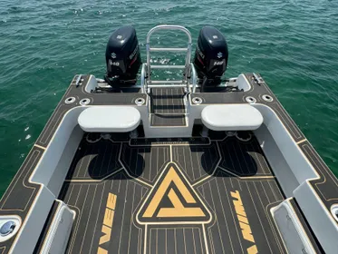 2014 Twin Vee 26 Center Console