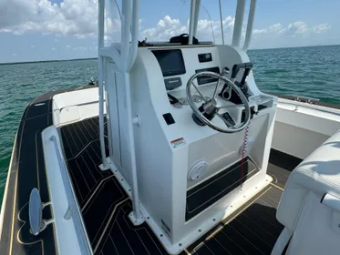 2014 Twin Vee 26 Center Console