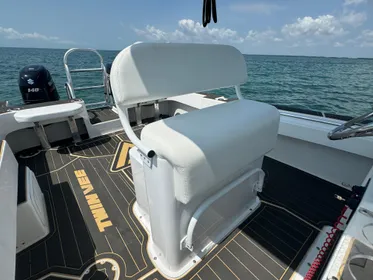 2014 Twin Vee 26 Center Console