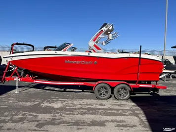 2023 MasterCraft X24