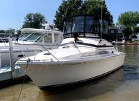1972 Pacemaker 28 Sport Fish
