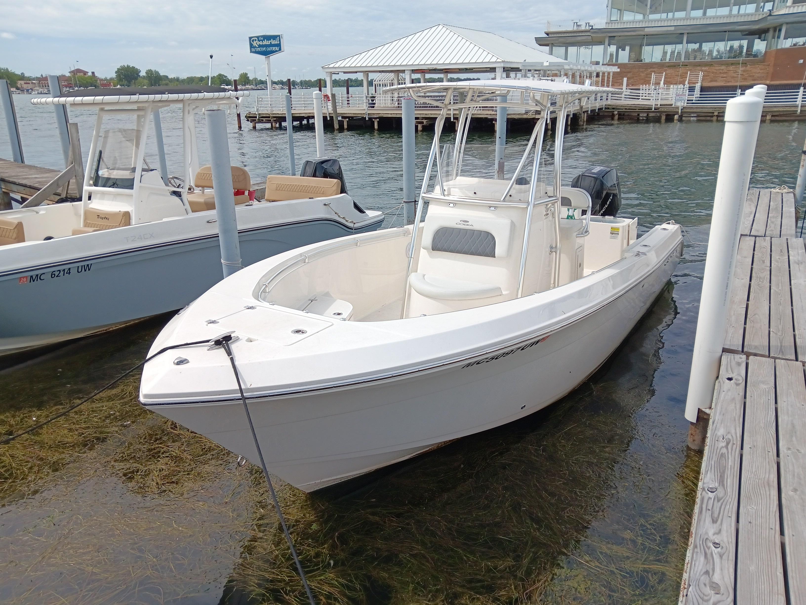 2023 Cobia 237 Center Console